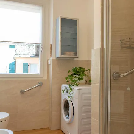 Апартаменты Mamma Ciccia - Italian Balcony Манделло-дель-Ларио