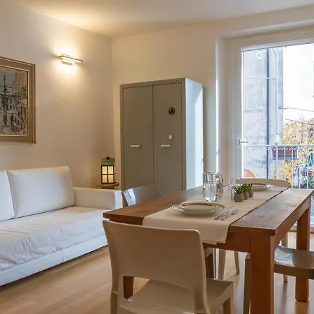 Mamma Ciccia - Italian Balcony Mandello del Lario